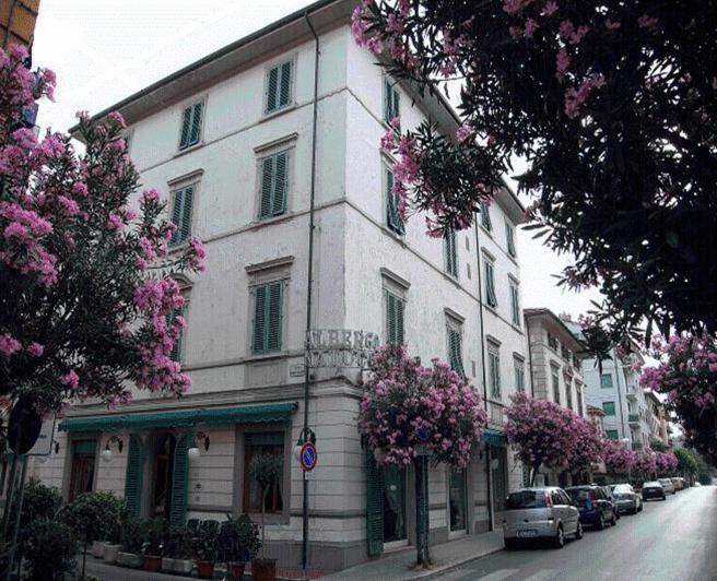 Albergo Natucci 몬테카티니테르메 외부 사진
